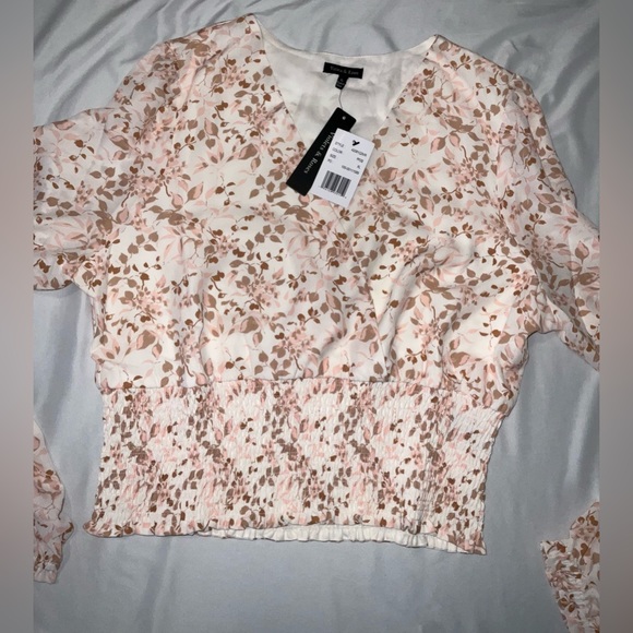 Violets & Roses Blouse with Smocked waist in size XL - NWT - beautiful sleeves - Picture 9 of 10